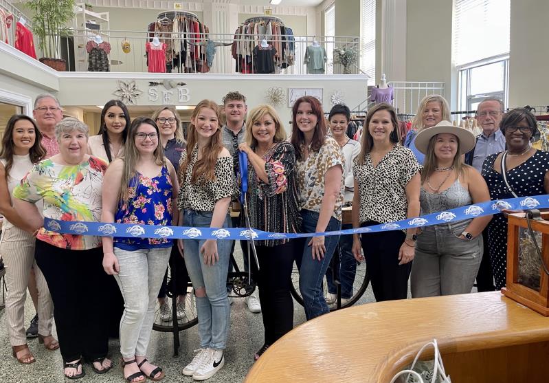 News News Article Speakeasy Boutique Celebrates Ribbon Cutting